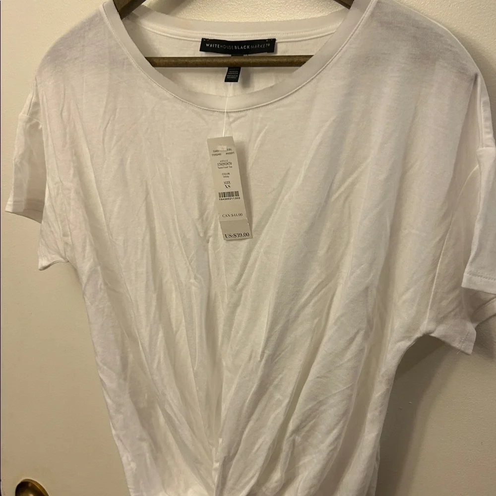 White House Black Market White Short Sleeve Twist Tee Size XS NWT - Picture 2 of 5